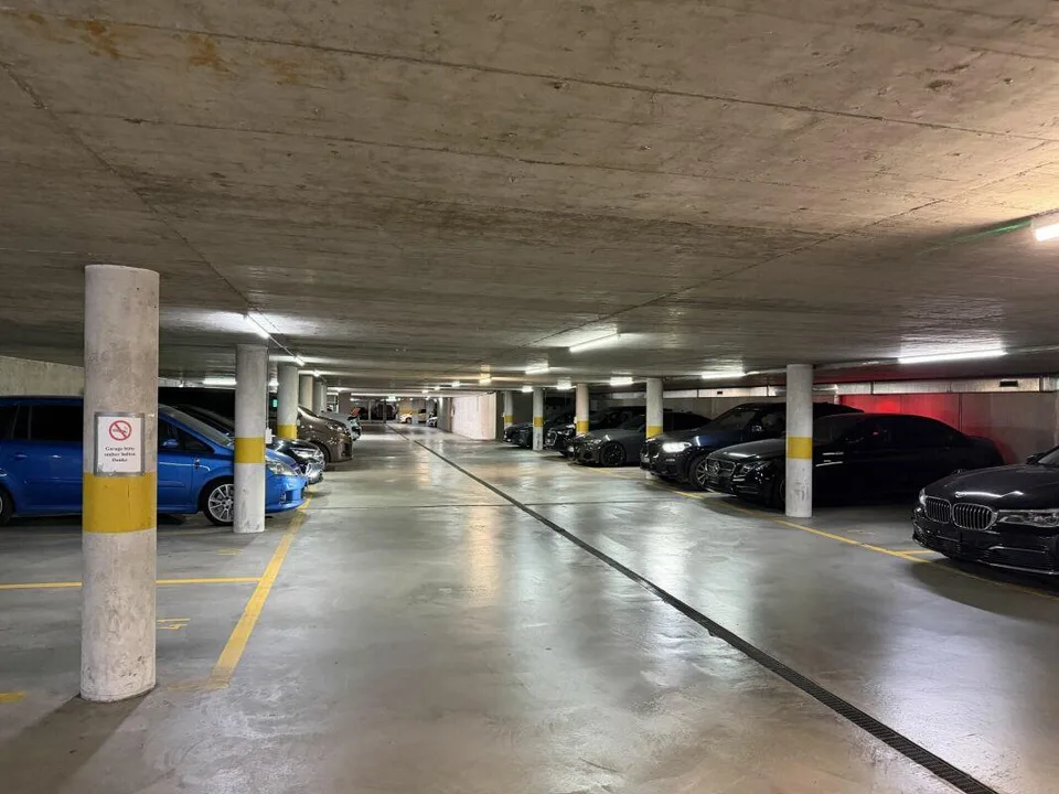 Attraktive Tiefgaragenplätze mit optimaler Verkehrsanbindung in Haag