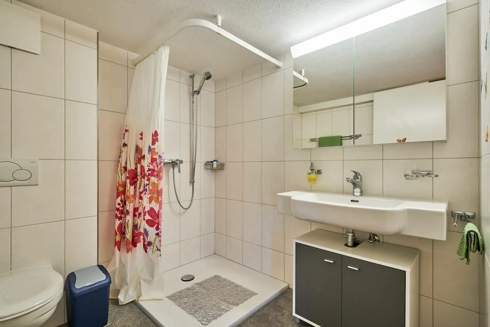 8.5-Zimmer-Einfamilienhaus mit Studio für Home-Office oder stilles ... – foto 14 di 15