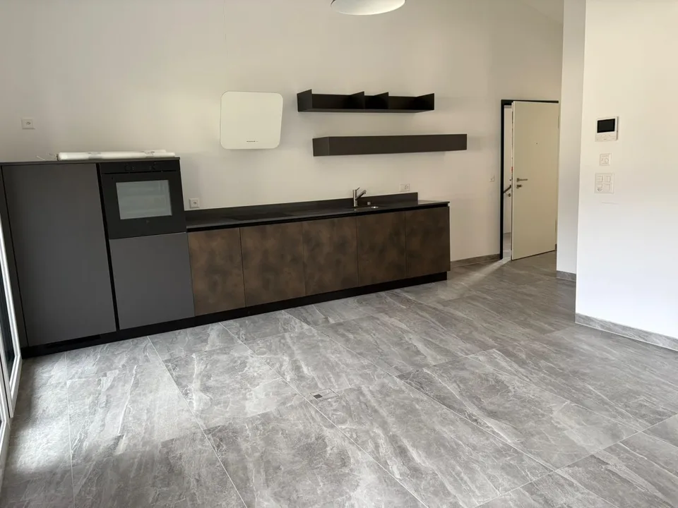 2 1/2-Zimmer-Dachwohnung / Appartamento 2,5 locali ultimo piano