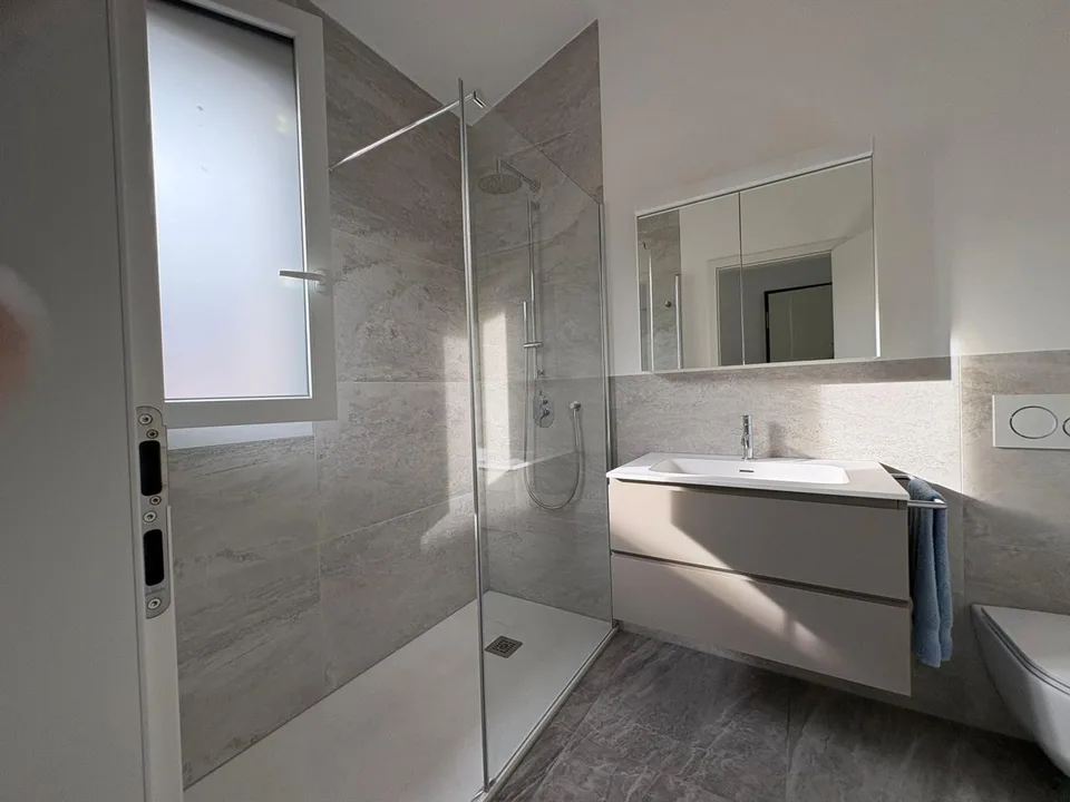 2 1/2-Zimmer-Dachwohnung / Appartamento 2,5 locali ultimo piano – photo 10 sur 24