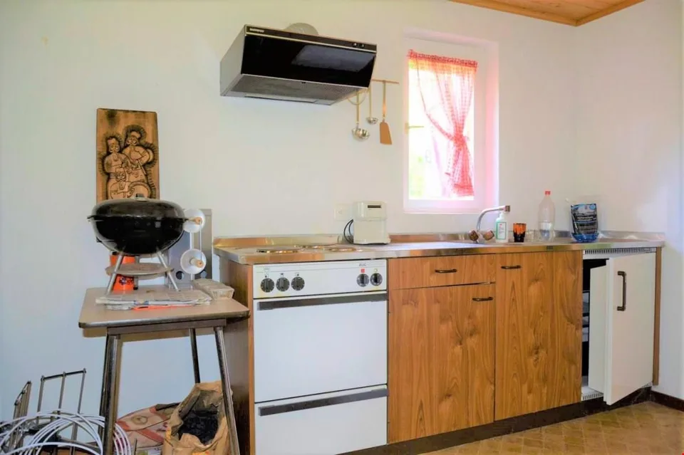 Renovationsbedürftiges Chalet bei Staldenried in herrlicher Umgebung