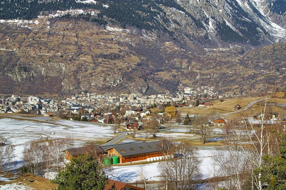 Fantastisches Bauland in ruhiger und unverbaubarer Lage – Foto 10 von 11