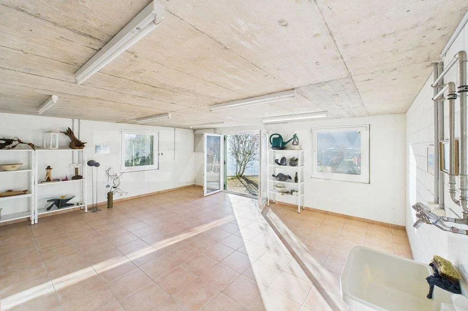 Casa unifamiliare moderna e spaziosa con ampi locali accessori a Mo... – Foto 8 von 13
