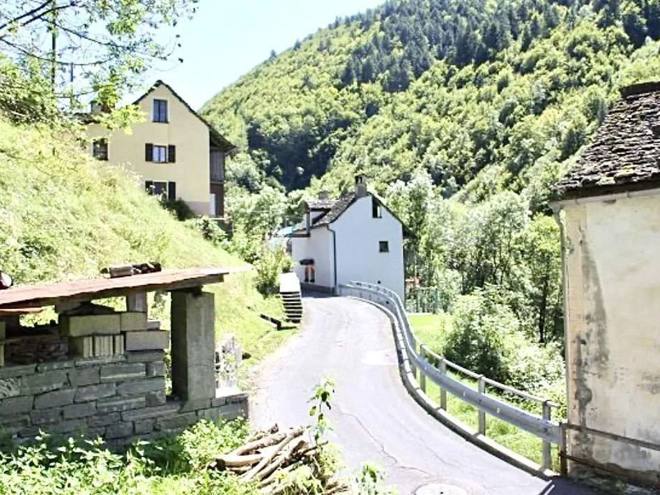 5 1/2-Zimmer-Einfamilienhaus mit Gartensitzplatz / Rustico di 5 1/2... – Foto 24 von 29