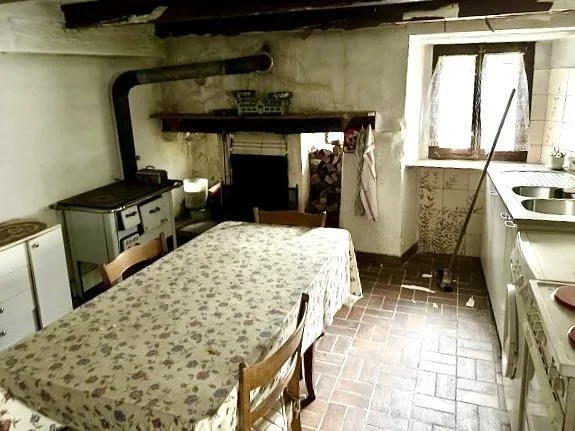 5 1/2-Zimmer-Einfamilienhaus mit Gartensitzplatz / Rustico di 5 1/2... – Foto 6 von 29