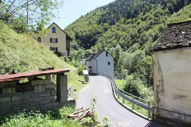 5 1/2-Zimmer-Einfamilienhaus mit Gartensitzplatz / Rustico di 5 1/2... – Foto 22 von 29