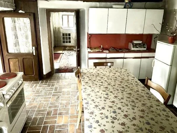 5 1/2-Zimmer-Einfamilienhaus mit Gartensitzplatz / Rustico di 5 1/2... – Foto 8 von 29