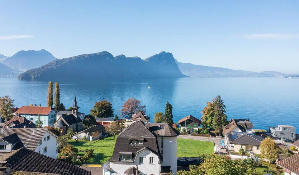 Investmentgrundstück mit bewilligtem Neubau und Erweiterungspotenzial