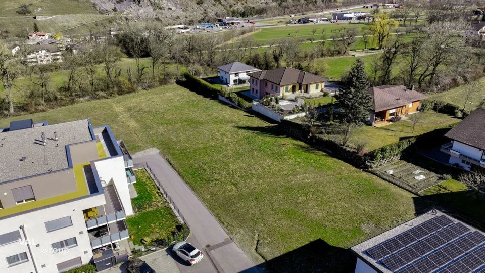 Helle 3.5-Zimmerwohnung mit sonnigem Balkon - Neubau in Susten