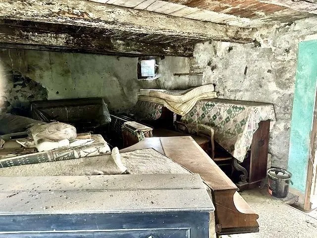 2-Zimmer-Dorfhaus zum Ausbauen / casa di 2 locali nel nucleo da ris... – Foto 6 von 22