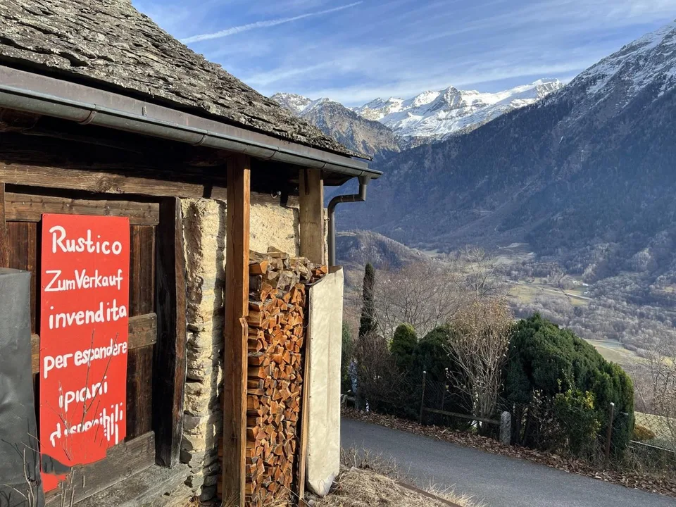 Stall zum Ausbauen mit 15627 m2 Wiese und Wald an sehr ruhiger, son... – Foto 8 von 9