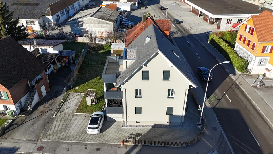 Saniertes Mehrfamilienhaus mit zwei Wohnungen