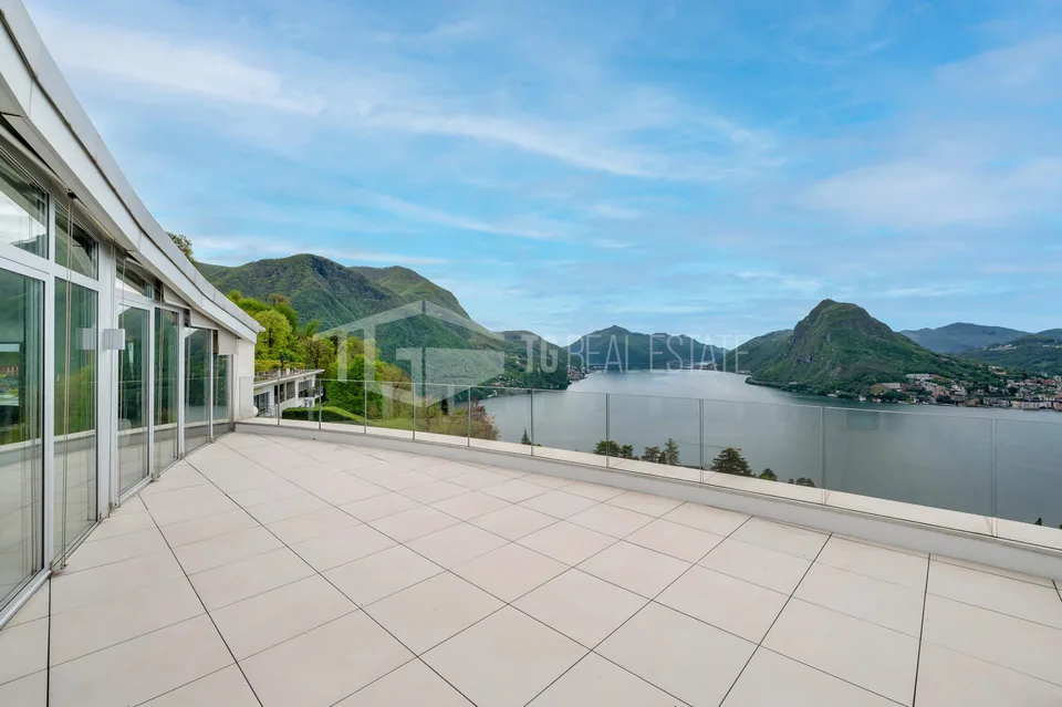 Prestigioso Attico Duplex con Vista Lago  a Aldesago