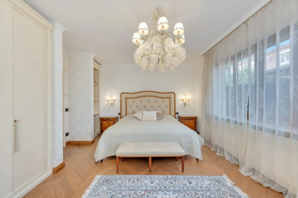 Prestigiosa Villa con Vista Lago
