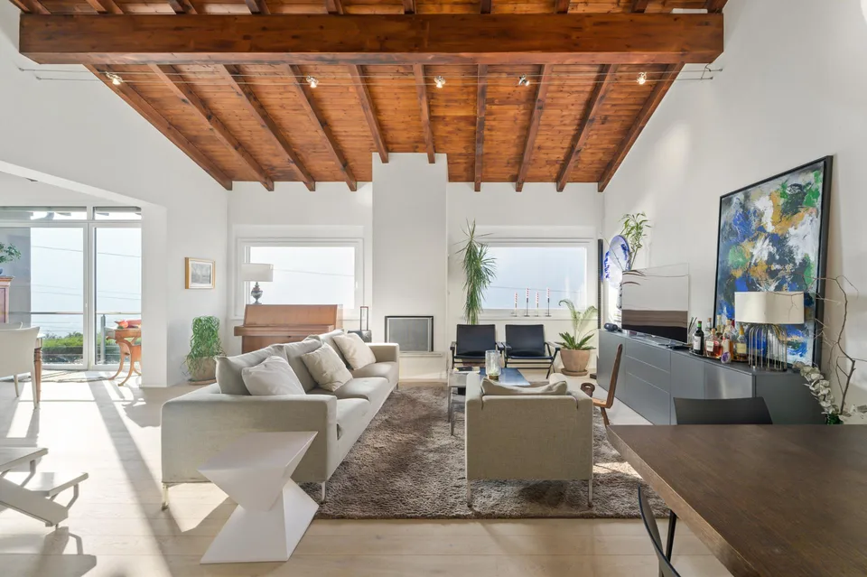 CASA INDIPENDENTE CON INCANTEVOLE VISTA LAGO