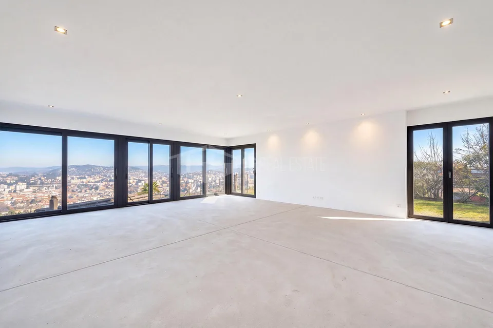 Nuovo spazioso appartamento 4,5 con vista lago e giardino