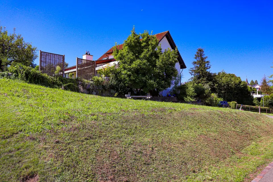 6 1/2 Zimmer-Einfamilienhaus mit Einliegerwohnung