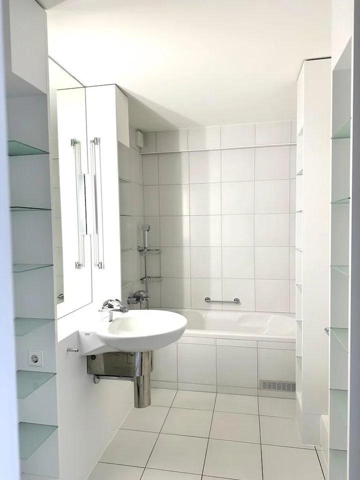 TERRASSENWOHNUNG MIT FANTASTISCHER RHEINSICHT – Foto 10 von 14
