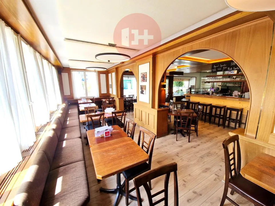 GROSSZÜGIGES RESTAURANT / BAR, ZENTRAL GELEGEN