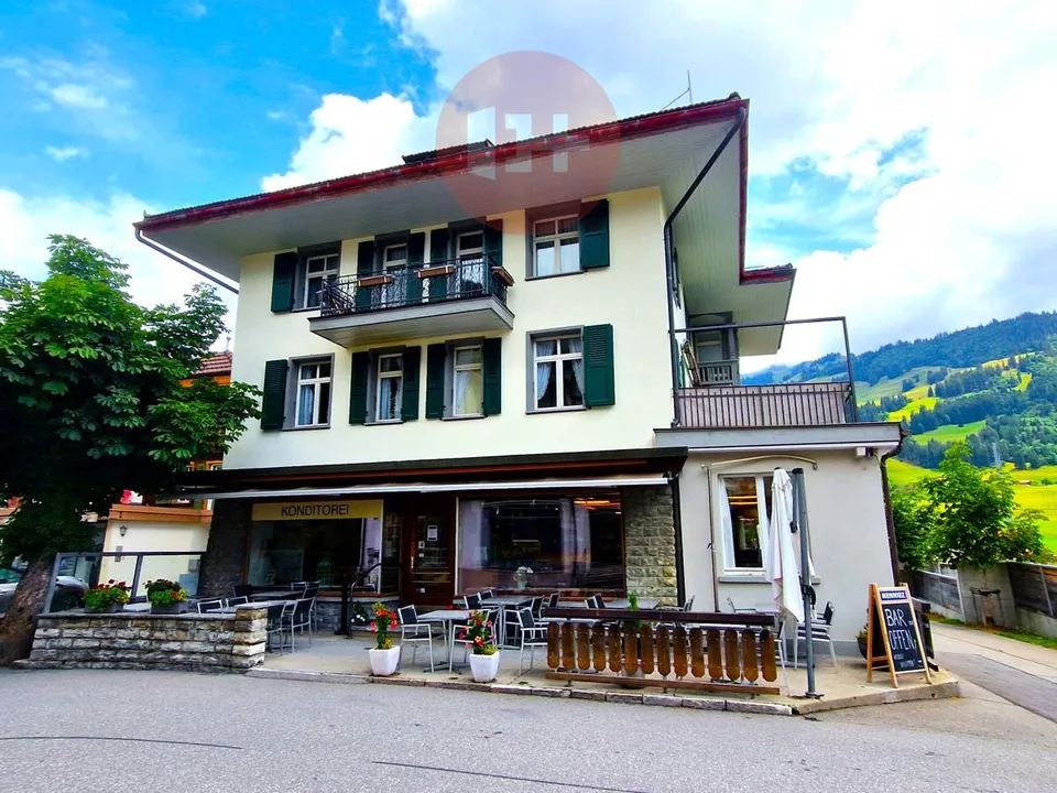 GROSSZÜGIGES RESTAURANT / BAR, ZENTRAL GELEGEN