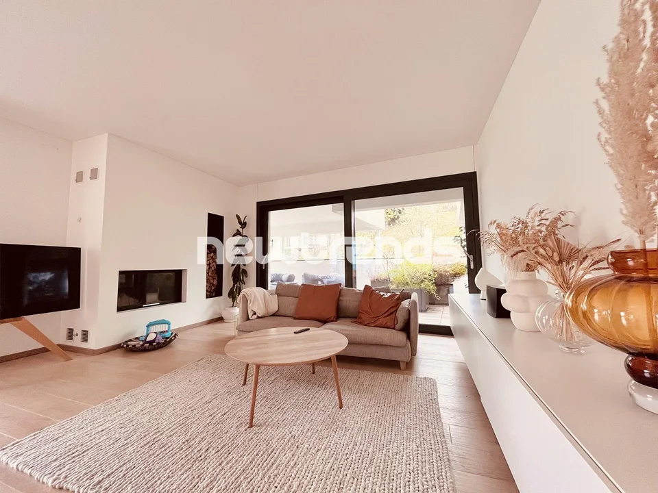 Montagnola – Arasio: attico 4,5 locali con terrazza e vista aperta.