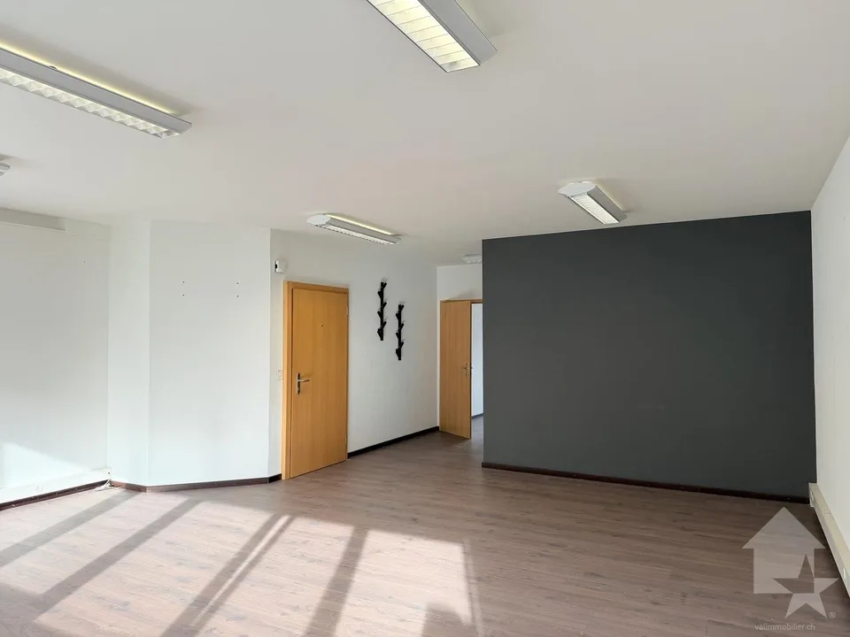 Vente de surface commerciale à Sion