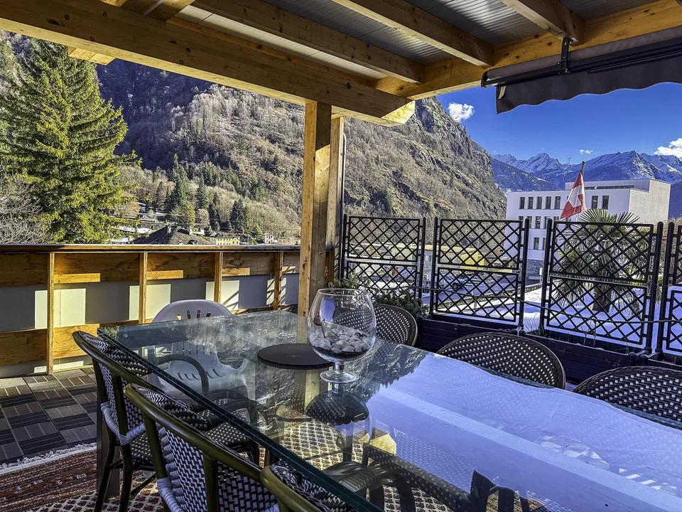 Casa unifamiliare di 7 locali con vista panoramica ad Acquarossa