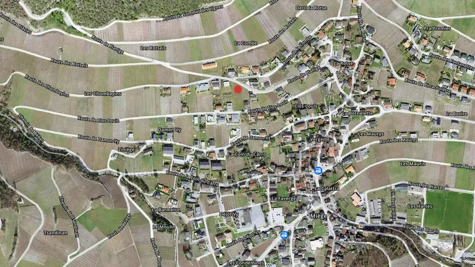 A VENDRE VILLA D'ARCHITECTE 5.5 PCES A MIEGE (NOBLE-CONTREE)