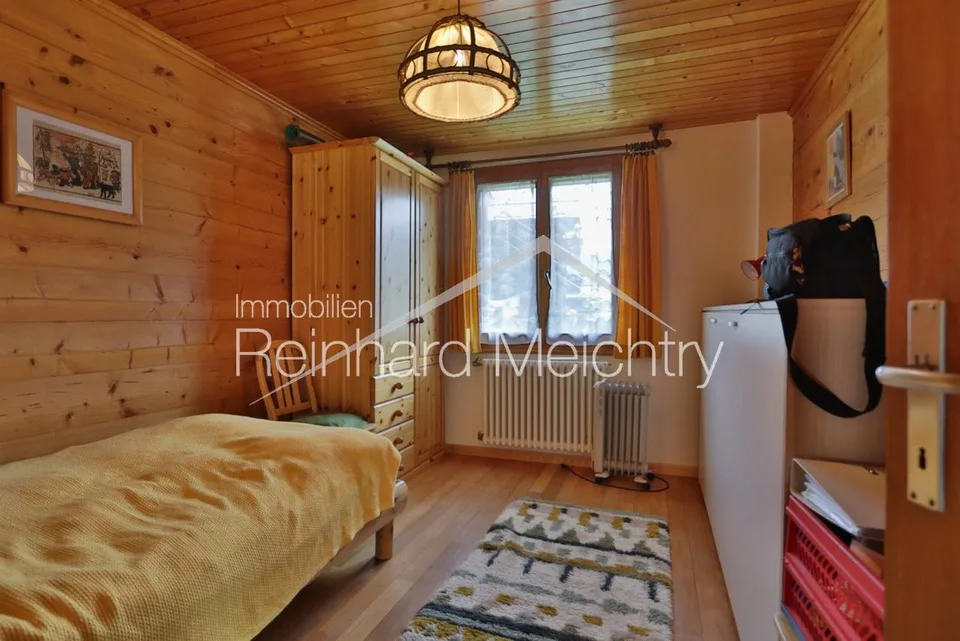 Grosszügiges Wohnhaus mit viel Umschwung und Top Aussicht – photo 18 sur 30