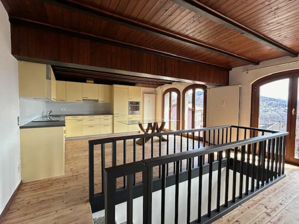 GRANDE CASA CON DUE APPARTAMENTI - GIARDINO E VISTA SPETTACOLARE – foto 19 di 27