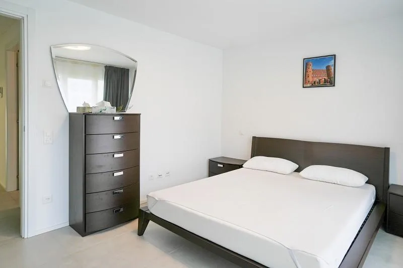 3 1/2-Zimmer-Wohnung im 1. OG an zenraler Lage / appartamento di 3 ... – Foto 8 von 20