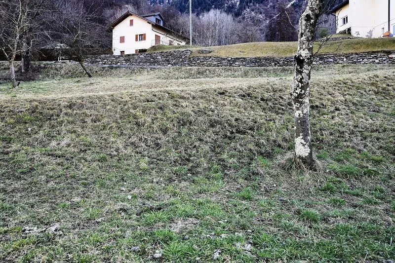 Baulandgrundstück von 587 m2 an sehr sonniger, ruhiger Aussichtslag...