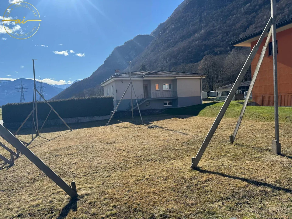 VILLETTA BIFAMILIARE IN COSTRUZIONE A PROSITO