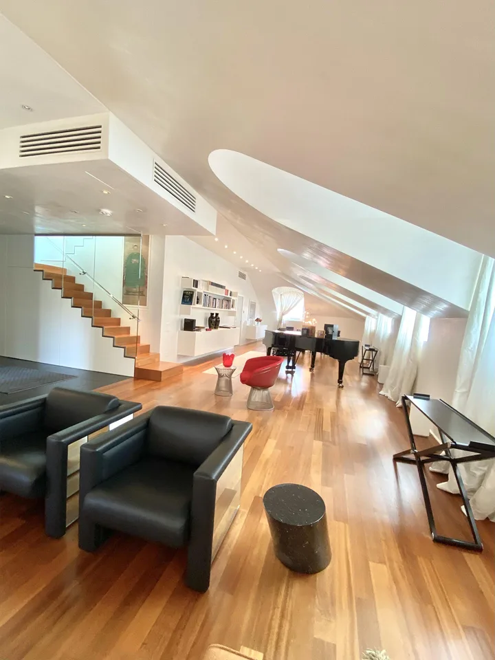 Luxurious Mansard - Duplex in the heart of Lugano Center