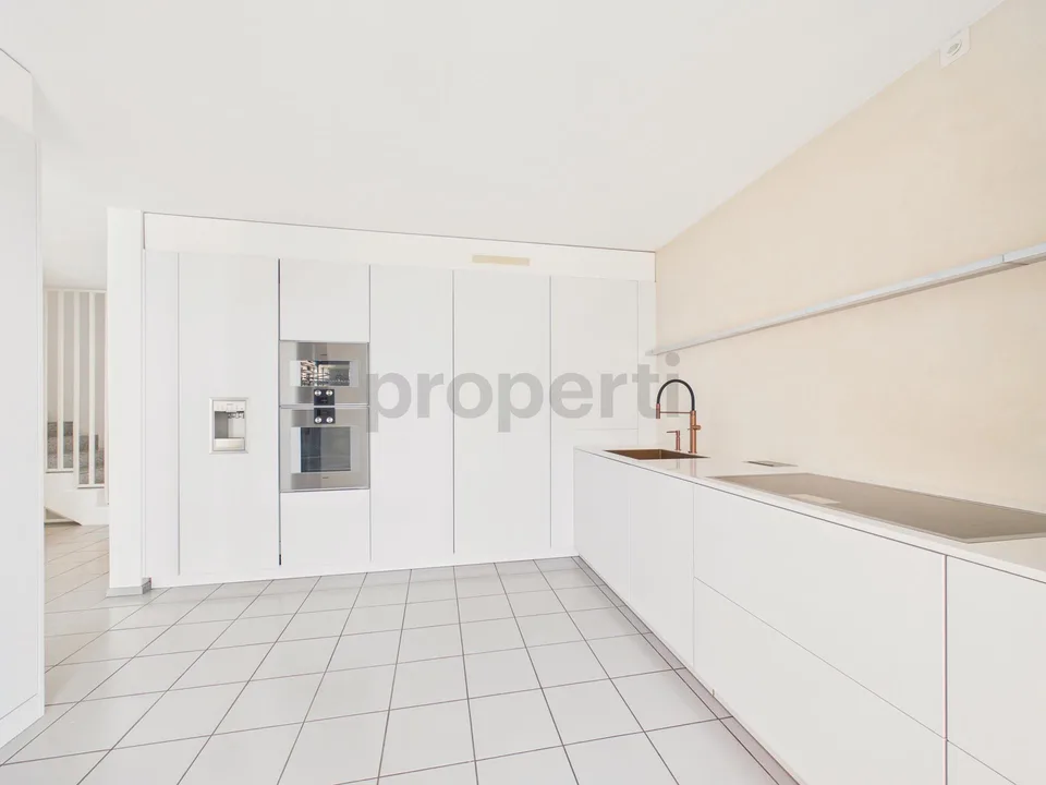 Einzigartige Einfamilien-Villa mit Panoramablick - Sant'Antonino – Foto 6 von 14