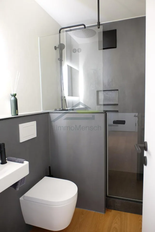 Appartement en duplex moderne et rénové au cœur de St. Johann