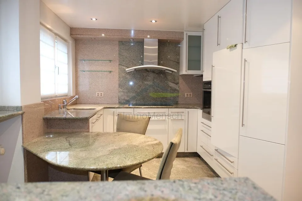 Casa a schiera in posizione tranquilla e privilegiata a Surbaum, Reinach