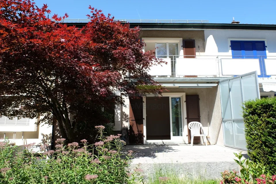 Casa a schiera in posizione tranquilla e privilegiata a Surbaum, Reinach