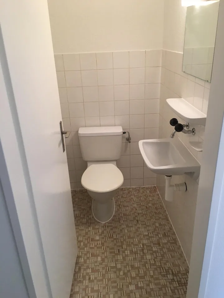 Zentrale 3.5 Zimmer-Wohnung oder Praxisräume – photo 7 of 11