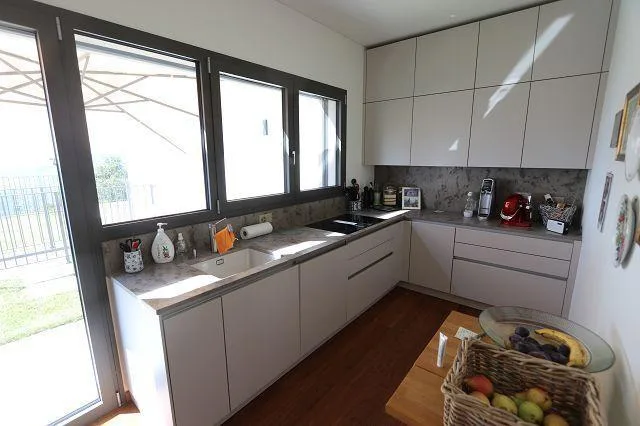 5 1/2-Villa an sehr ruhiger, sonniger Aussichtslage / villa di 5 1/... – Foto 6 von 28