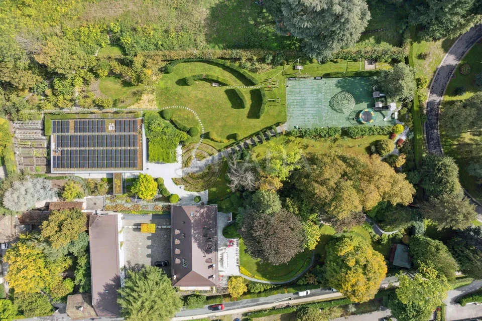 Propriété de Maître d'Exception à Jouxtens-Mézery