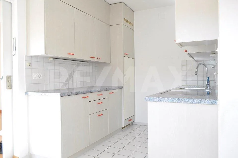 Sonnige gemütliche 4 Zimmerwohnung nahe Zentrum von Biel
