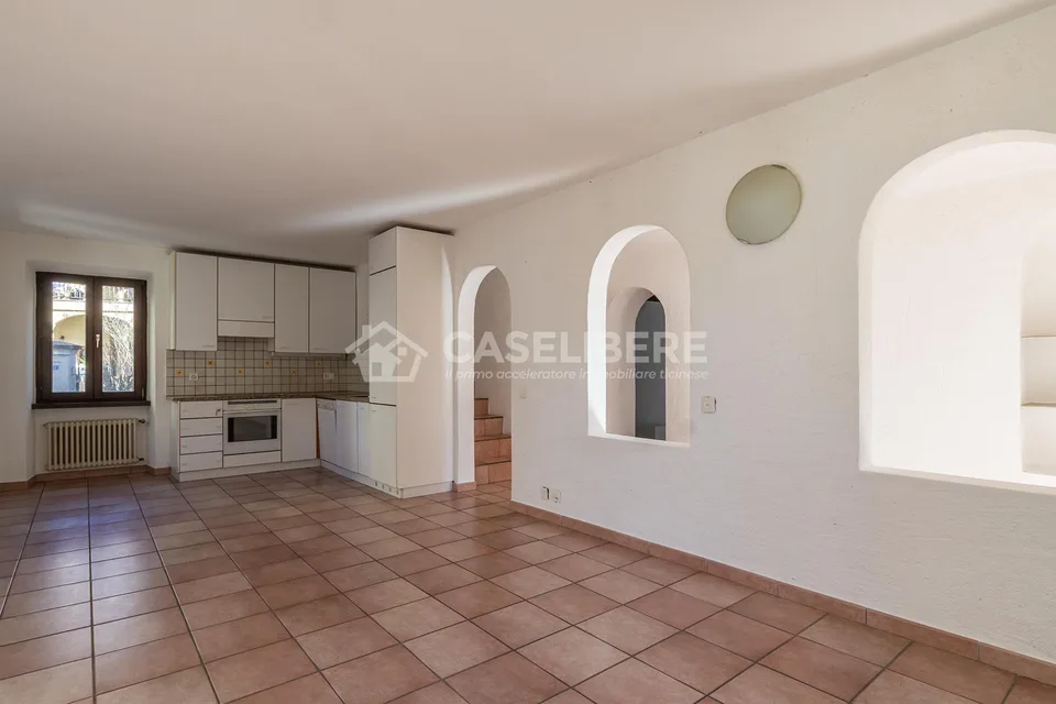 CASA DI NUCLEO CON VISTA LAGO A NEGGIO