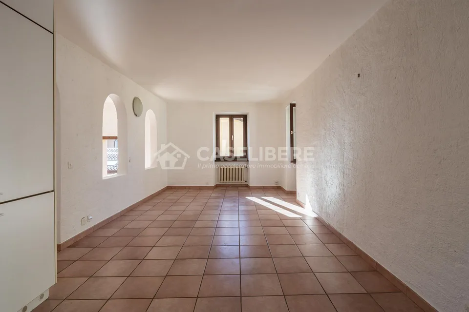 CASA DI NUCLEO CON VISTA LAGO A NEGGIO