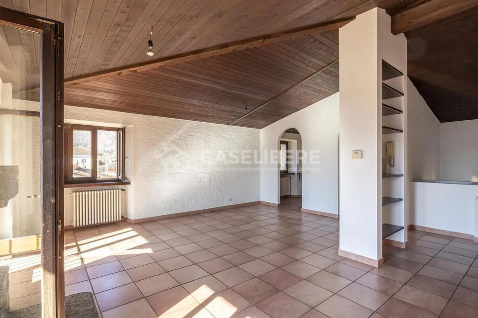 Kernhaus mit Seeblick in Neggio – Foto 17 von 23