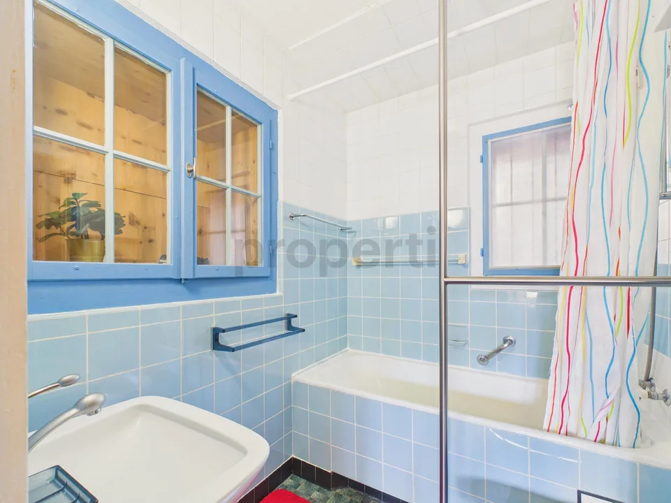 RESERVIERT - Charmante 3.5-Zimmer Altbauwohnung mit traumhafter Aus... – Foto 13 von 14
