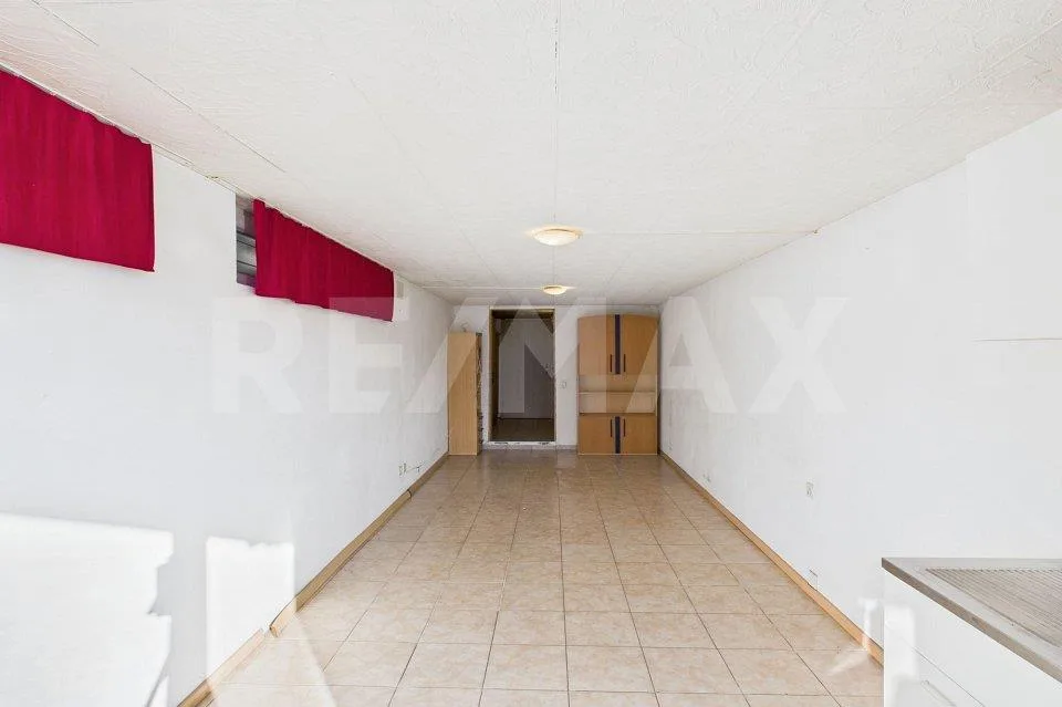 Casa bifamiliare in collina con bella vista e ampio spazio esterno – Foto 10 von 13