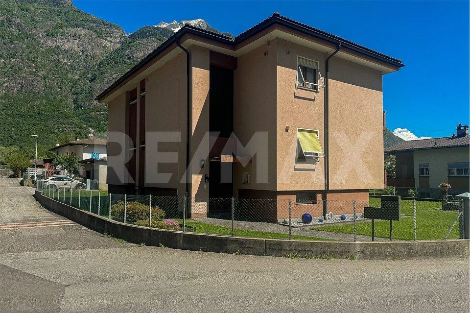 Casa con 3 appartamenti – Foto 7 von 13