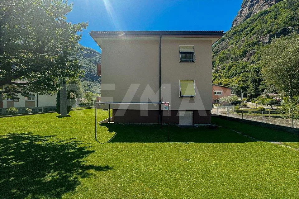 Casa con 3 appartamenti