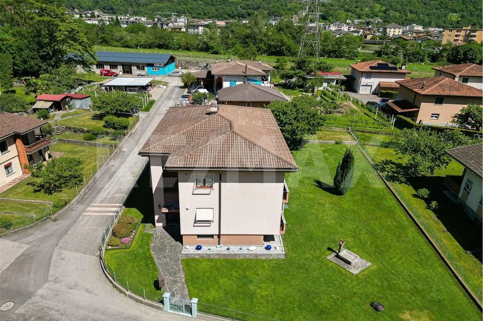Casa con 3 appartamenti – Foto 12 von 13
